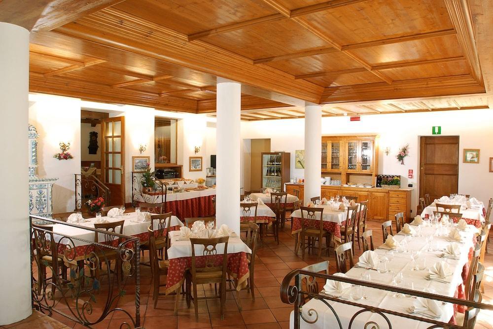 סאן ויטו די קדורה Hotel Albergo Dolomiti מראה חיצוני תמונה