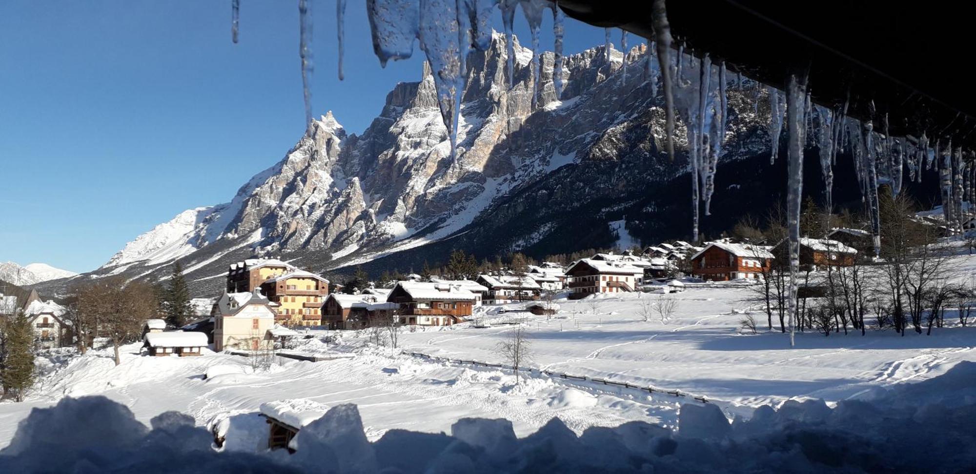 סאן ויטו די קדורה Hotel Albergo Dolomiti מראה חיצוני תמונה