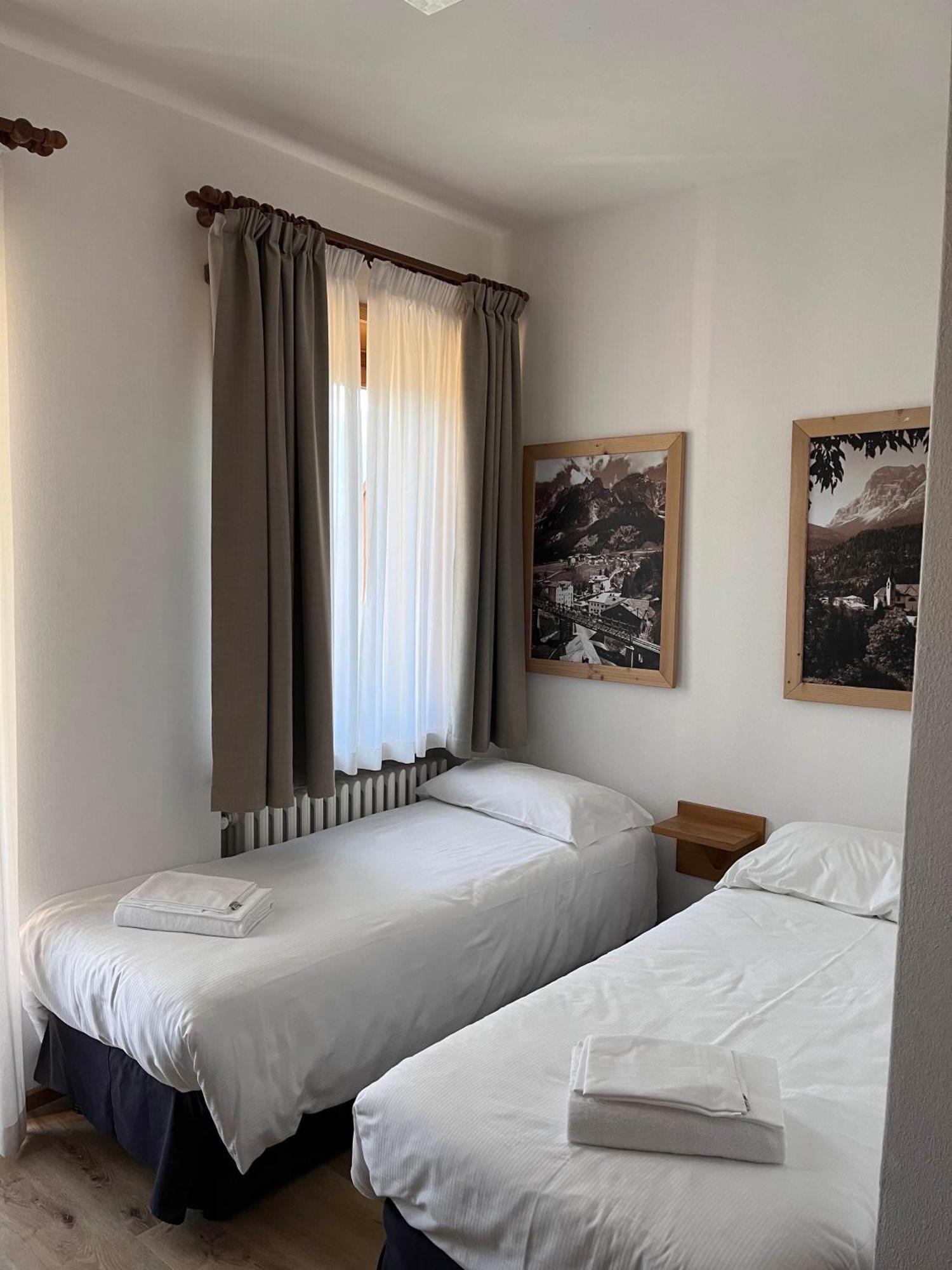 סאן ויטו די קדורה Hotel Albergo Dolomiti מראה חיצוני תמונה